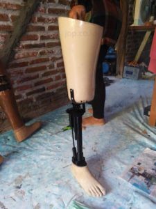 kaki palsu indonesia modern